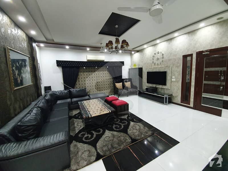 ڈی ایچ اے فیز 3 - بلاک ایکس فیز 3 ڈیفنس (ڈی ایچ اے) لاہور میں 5 کمروں کا 1 کنال مکان 4.9 کروڑ میں برائے فروخت۔