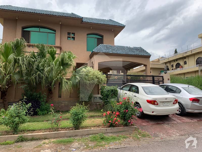 House For Sale In Sector G-10/2 Islamabad 1 Kanal