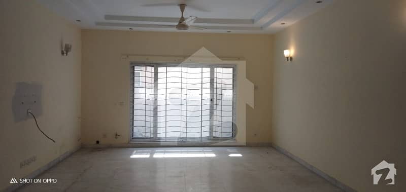Prime Location 1 Kanal Beautiful Lower Portion Upper Lock Available For Rent In Dha Phase 5 Block A