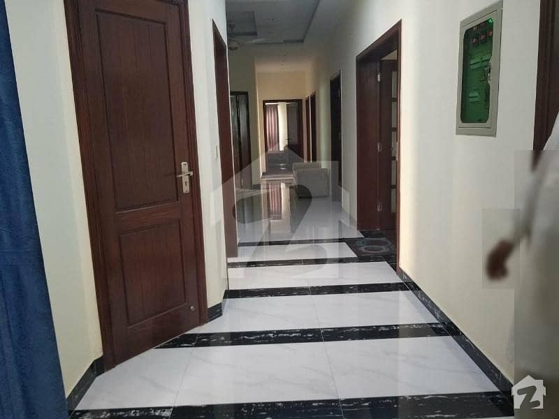 ایڈن سٹی - بلاک بی ایڈن سٹی ایڈن لاہور میں 4 کمروں کا 1 کنال مکان 1.3 لاکھ میں کرایہ پر دستیاب ہے۔