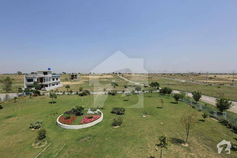 5 Marla Residential Plot For Sale In Block A University Town