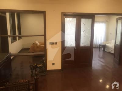 5 Bed House With Gas Connection Available For Rent 5 Bed House With Gas Connection Available For Rent