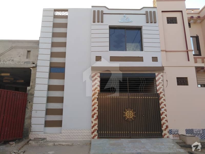 رفیع قمر روڈ بہاولپور میں 4 کمروں کا 4 مرلہ مکان 42 لاکھ میں برائے فروخت۔