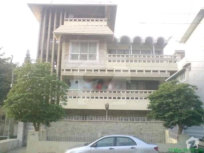 423 Yd  3 Storey Big Bungalow For Sale In Prime Location In Shah Faisal Colony.