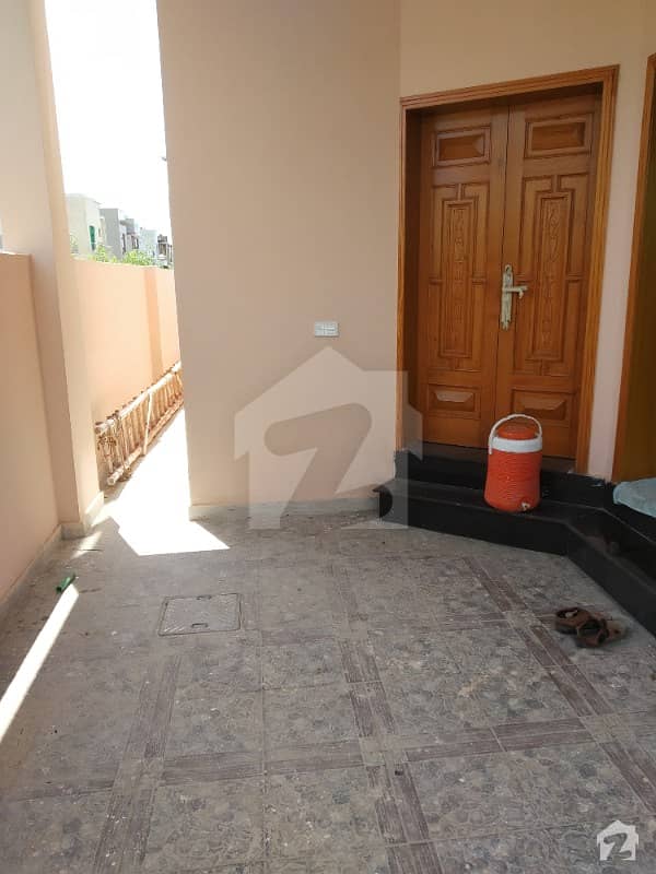 One Kanal Upper Portion Available For Rent In Valencia Town