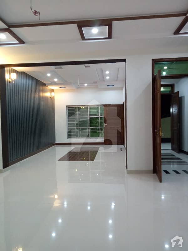 New House 10 Marlas For Sale