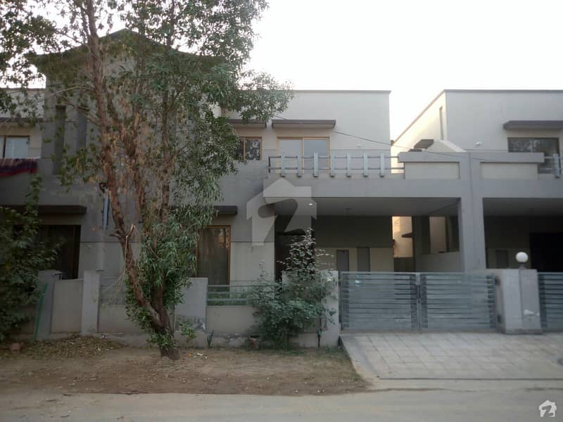 ڈیوائن گارڈنز ۔ بلاک ڈی ڈیوائن گارڈنز لاہور میں 3 کمروں کا 8 مرلہ مکان 1.55 کروڑ میں برائے فروخت۔