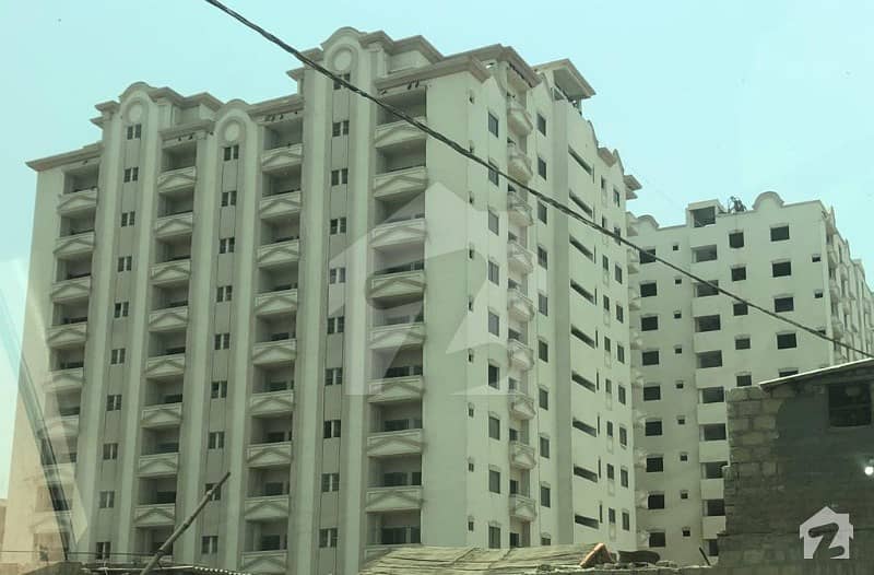 کلفٹن ۔ بلاک 1 کلفٹن کراچی میں 2 کمروں کا 4 مرلہ فلیٹ 82.35 لاکھ میں برائے فروخت۔