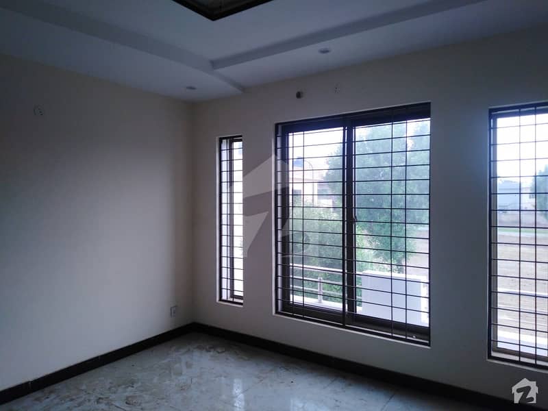 الرحمان گارڈن فیز 2 الرحمان گارڈن لاہور میں 3 کمروں کا 3 مرلہ مکان 52 لاکھ میں برائے فروخت۔