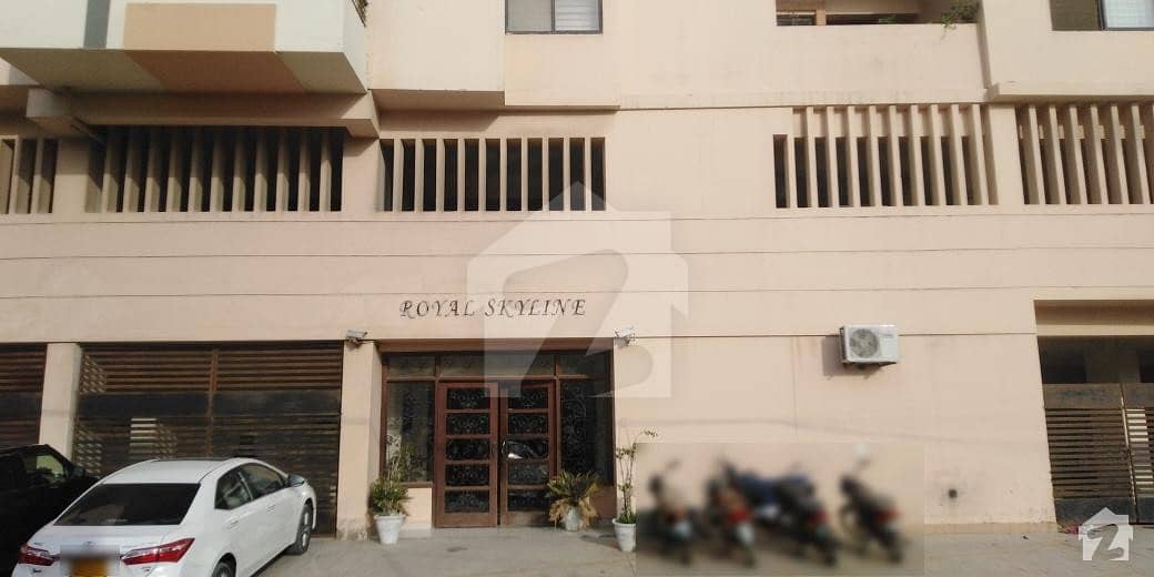 کلفٹن ۔ بلاک 2 کلفٹن کراچی میں 3 کمروں کا 10 مرلہ فلیٹ 3.5 کروڑ میں برائے فروخت۔