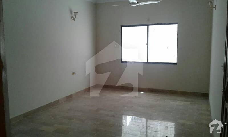 room attached washroom kitchen lounge seprate WSTER tank west open dha ph6 rent