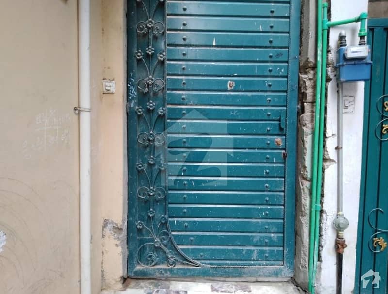 گلبرگ پشاور میں 2 کمروں کا 2 مرلہ مکان 33 لاکھ میں برائے فروخت۔