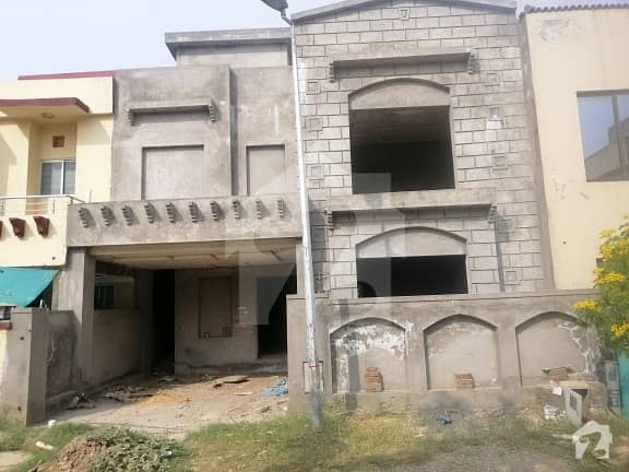 7 Marla Structure For Sale In Usman Block Near Mosque