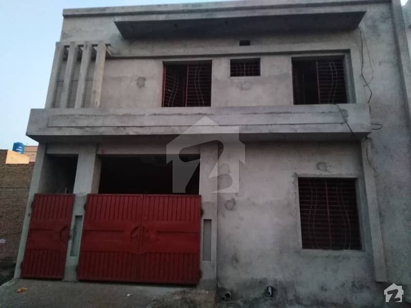 المجید پیراڈایئز رفیع قمر روڈ بہاولپور میں 4 کمروں کا 4 مرلہ مکان 60 لاکھ میں برائے فروخت۔