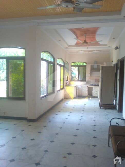 9 Kanal furnished Farm house for Rent