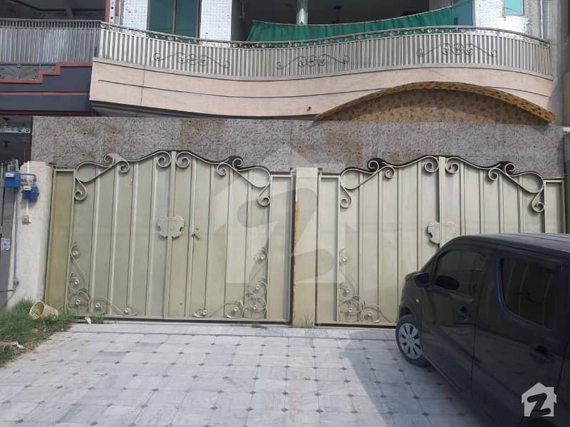 حیات آباد فیز 6 - ایف8 حیات آباد فیز 6 حیات آباد پشاور میں 6 کمروں کا 7 مرلہ مکان 2.5 کروڑ میں برائے فروخت۔