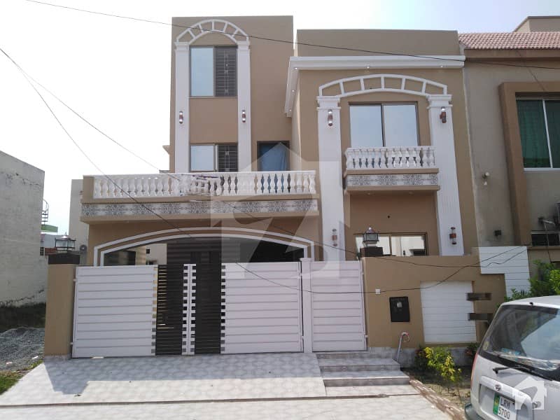8 Marla Brand New Fresh Elevation House At Sector B Bahria Town Lahore