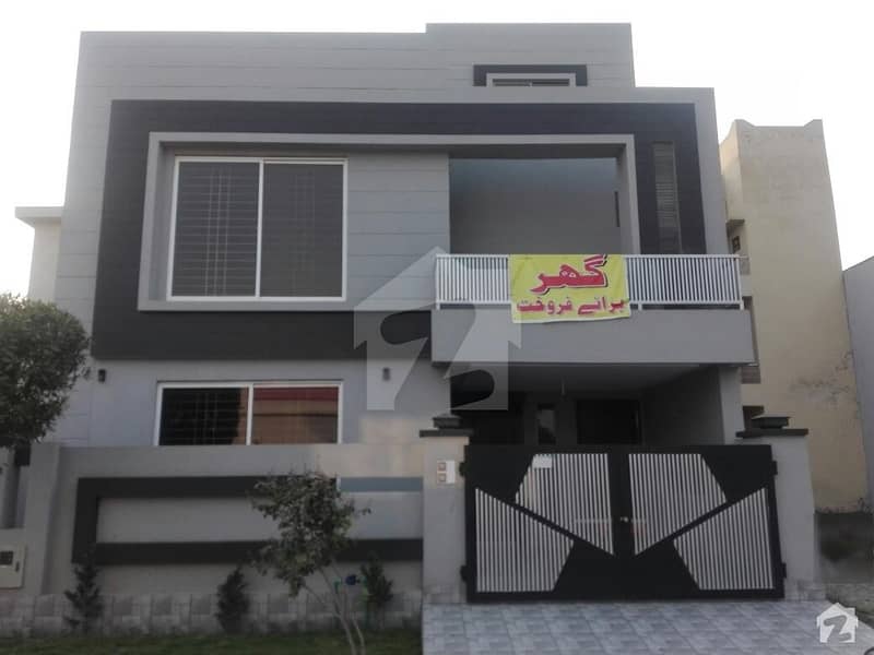 ڈریم گارڈنز ڈیفینس روڈ لاہور میں 3 کمروں کا 6 مرلہ مکان 1.45 کروڑ میں برائے فروخت۔