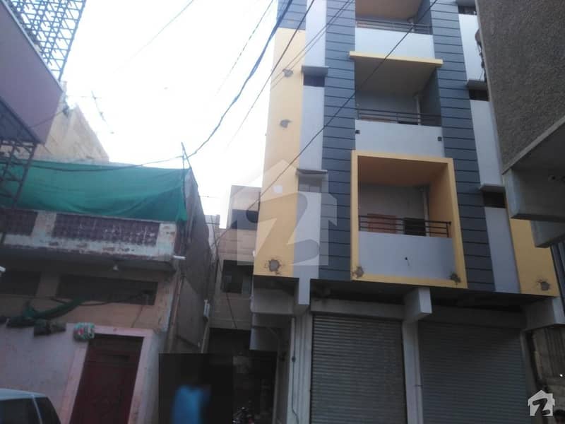 ناظم آباد - بلاک 1 ناظم آباد کراچی میں 2 کمروں کا 4 مرلہ بالائی پورشن 58 لاکھ میں برائے فروخت۔