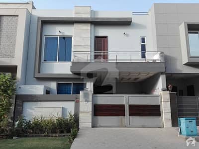 A Beautifully Build House At Good Location A Beautifully Build House At Good Location