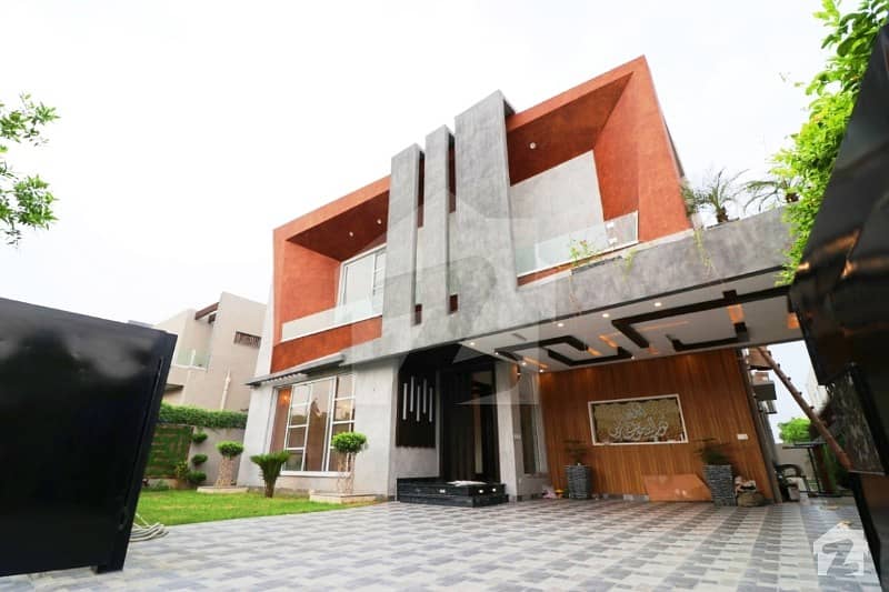 ڈی ایچ اے فیز 5 ڈیفنس (ڈی ایچ اے) لاہور میں 5 کمروں کا 1 کنال مکان 6.2 کروڑ میں برائے فروخت۔