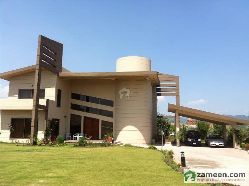 5 Kanal Beautiful Level Farm House, PN Naval Farm House, Islamabad For Sale Naval Farms Housing