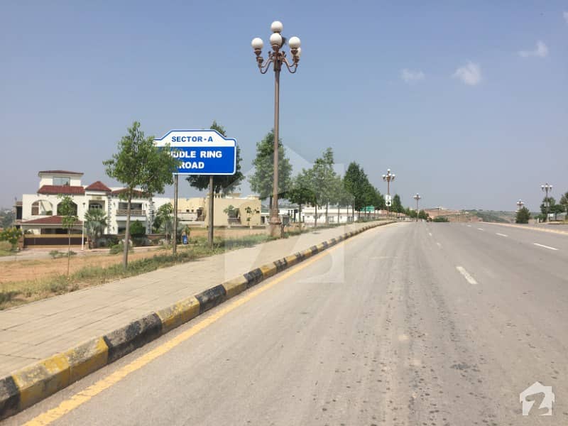 10 Marla Plot For Sale In Bahria Town Phase 8 Block Overseas 6