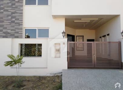 Here Is A Good Opportunity To Live In A Well-Built House Here Is A Good Opportunity To Live In A Well-Built House