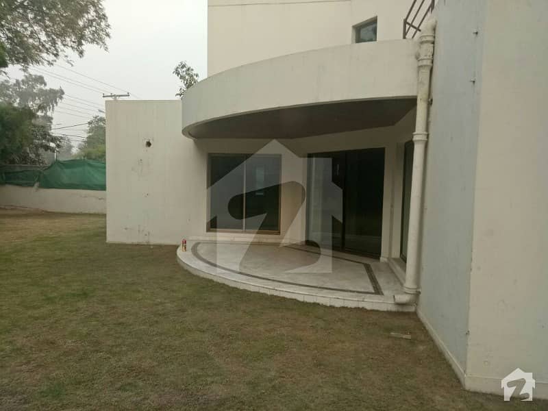2 Kanal Good Condition House For Sale