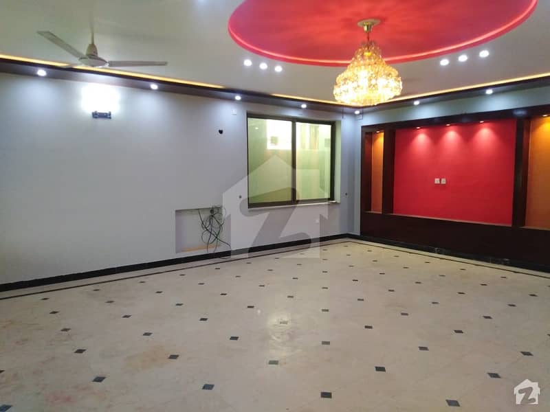 Good Location House Available For Sale In Hayatabad Phase 1 - D3