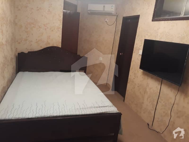 Fully Furnished Room For Rent In 500 Sq Yards Bungalow In DHA