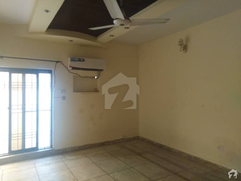 2 Kanal Well Maintained House Is Available For Sale