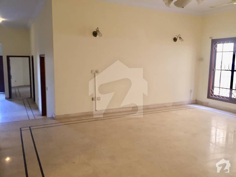 Three Bed Rooms Apartment For Sale Dha Phase 2