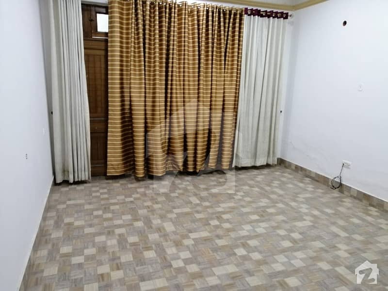FURNISHED ROOM AVAILABLE FOR RENT