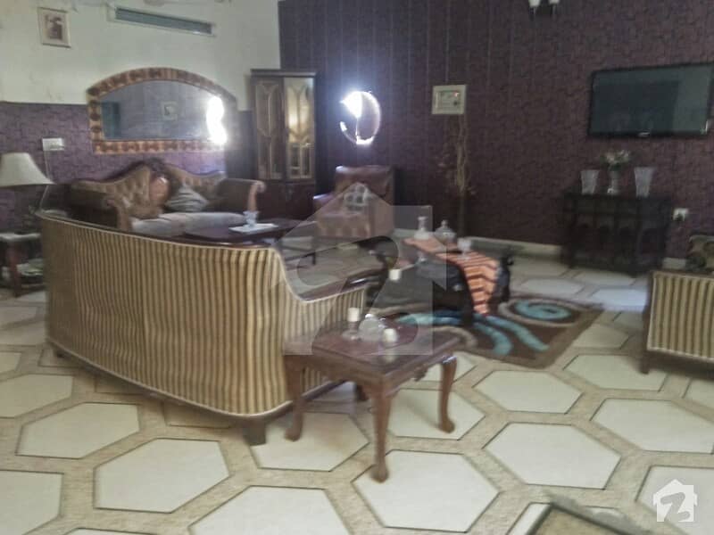 30 Marla Double Storey House For Sale - Main Road