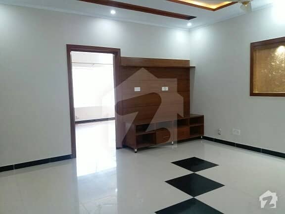 40x80 beautiful house For Rent in G-13