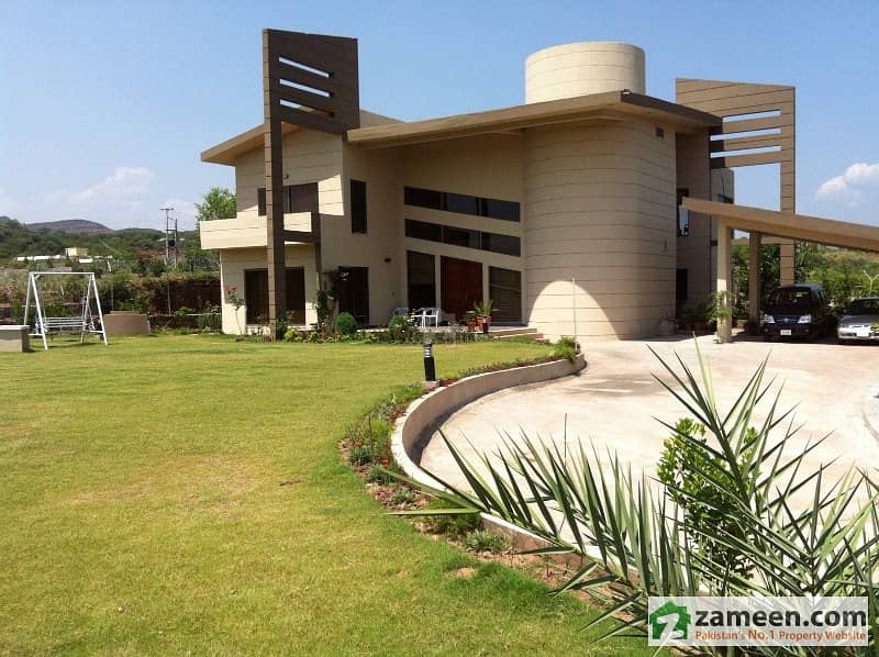 5 Kanal Beautiful Level Farm House, PN Naval Farm House, Islamabad For Sale Naval Farms Housing