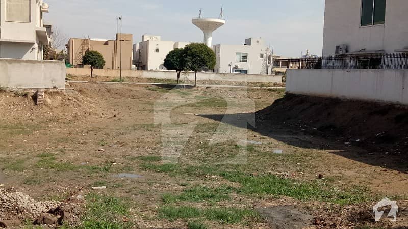 1 Kanal Plot For Sale Block M Near By New Houses