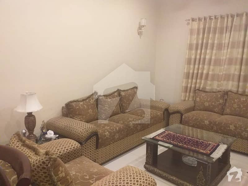 لیک سٹی لاہور میں 4 کمروں کا 7 مرلہ مکان 60 ہزار میں کرایہ پر دستیاب ہے۔