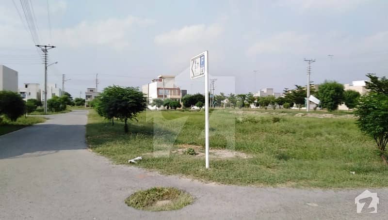 Plot No 123 For Sale Block J