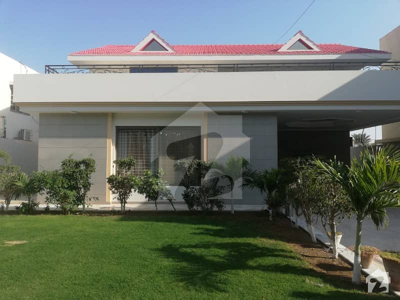 1000 Yard Beautiful Renovated Bungalow In Prime Location Of Dha Phase 6 Karachi