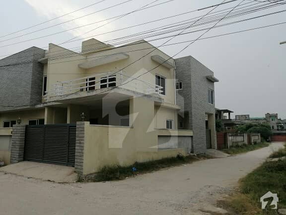 Double story house 10 Marla corner. Avalibele for rent. Bani Gala  near korang Road.