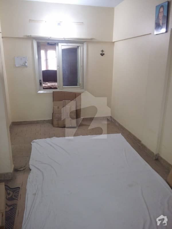 شادمان ٹاؤن - سیکٹر 14 / اے شادمان نارتھ ناظم آباد کراچی میں 4 کمروں کا 5 مرلہ مکان 1.1 کروڑ میں برائے فروخت۔