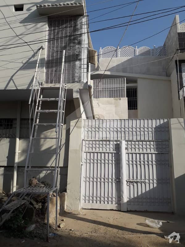 سکیم 33 - سیکٹر 38-اے سکیم 33 کراچی میں 4 کمروں کا 5 مرلہ مکان 1.3 کروڑ میں برائے فروخت۔