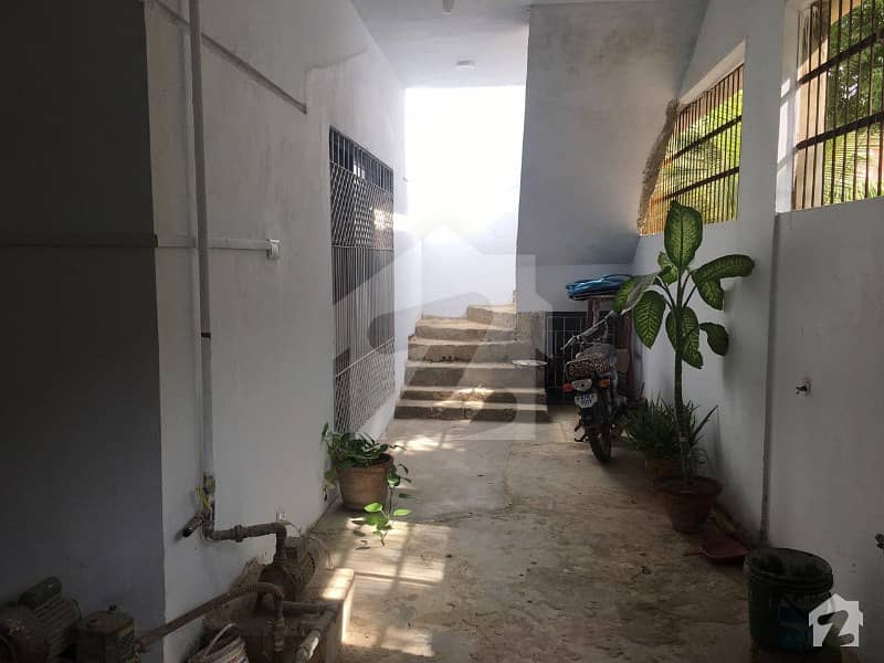 240 Sq Yards Very Well Maintained Bungalow Available For Sale In Gulistan E Jauhar Block 4