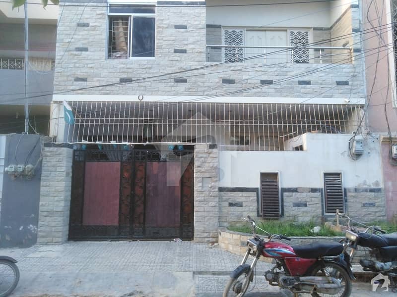 نارتھ کراچی - سیکٹر 11-C/1 نارتھ کراچی کراچی میں 6 کمروں کا 5 مرلہ مکان 1.9 کروڑ میں برائے فروخت۔