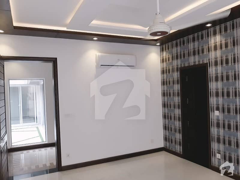 1 Kanal Luxurious Bungalow For Rent in DHA Phase 5