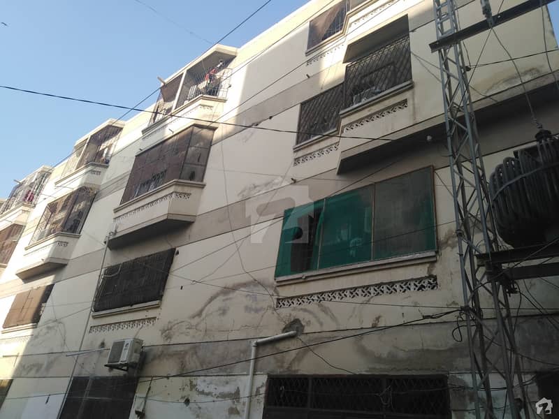 2nd Floor 1100 Sq Ft Flat For Sale