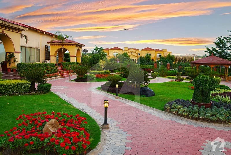 10 kanal farm house available for Sale in Block A Gulberg Greens Islamabad 10 kanal farm house available for Sale in Block A Gulberg Greens Islamabad