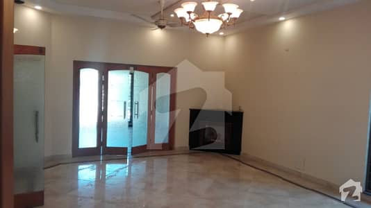 ONE KANAL out class HOUSE For Rent IN DHA PHASE 4 ONE KANAL out class HOUSE For Rent IN DHA PHASE 4